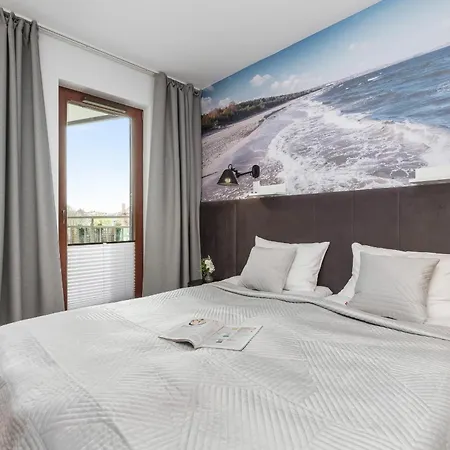 In Center With Balcony, Parking And Air Conditioning By Renters Gdańsk
