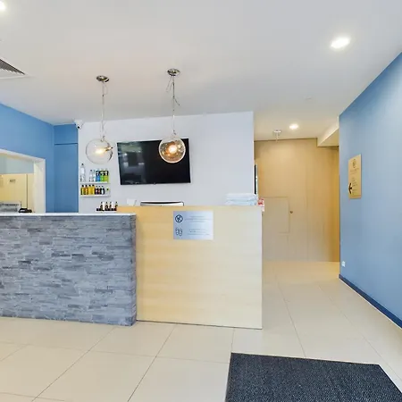 In Center With Balcony, Parking And Air Conditioning By Renters * גדנסק