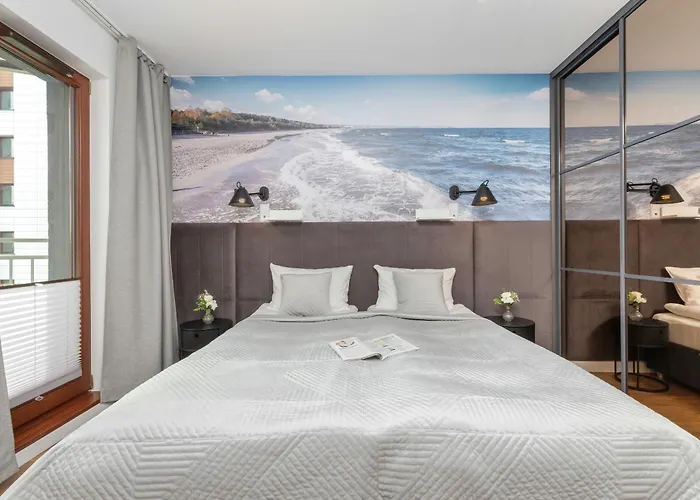 In Center With Balcony, Parking And Air Conditioning By Renters * 그단스크