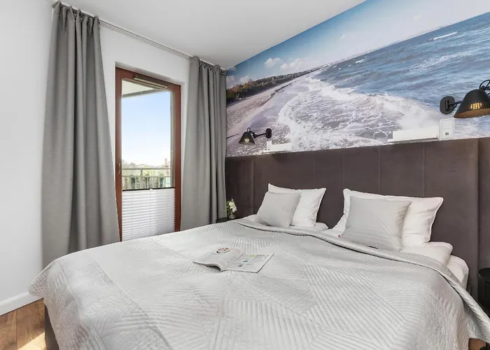 In Center With Balcony, Parking And Air Conditioning By Renters גדנסק