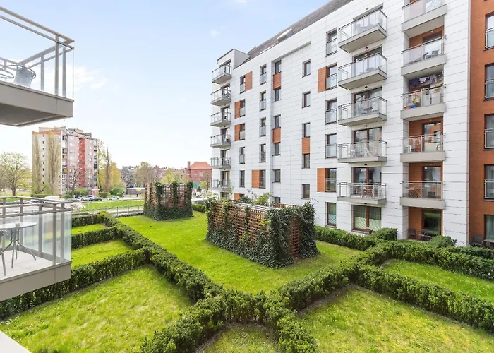 דירה In Center With Balcony, Parking And Air Conditioning By Renters *