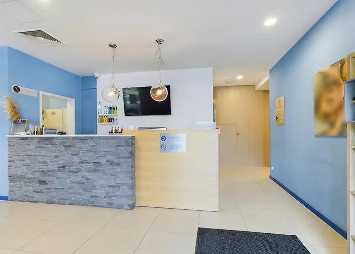 In Center With Balcony, Parking And Air Conditioning By Renters * 그단스크