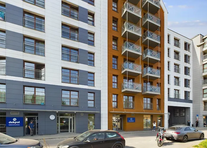 In Center With Balcony, Parking And Air Conditioning By Renters 아파트 *