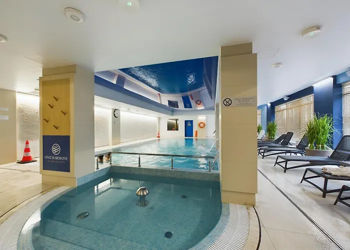 아파트 In Center With Balcony, Parking And Air Conditioning By Renters *